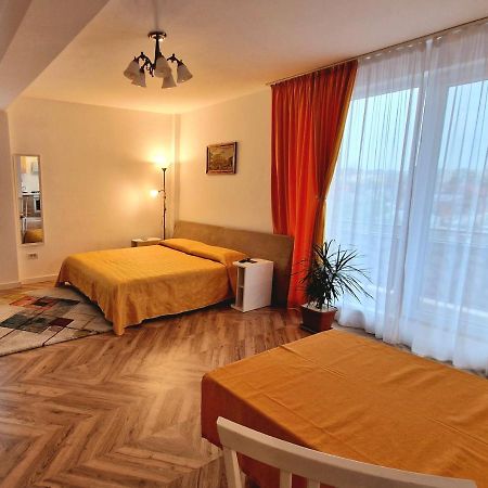 Appartement Domus Magistrae à Bucarest Extérieur photo