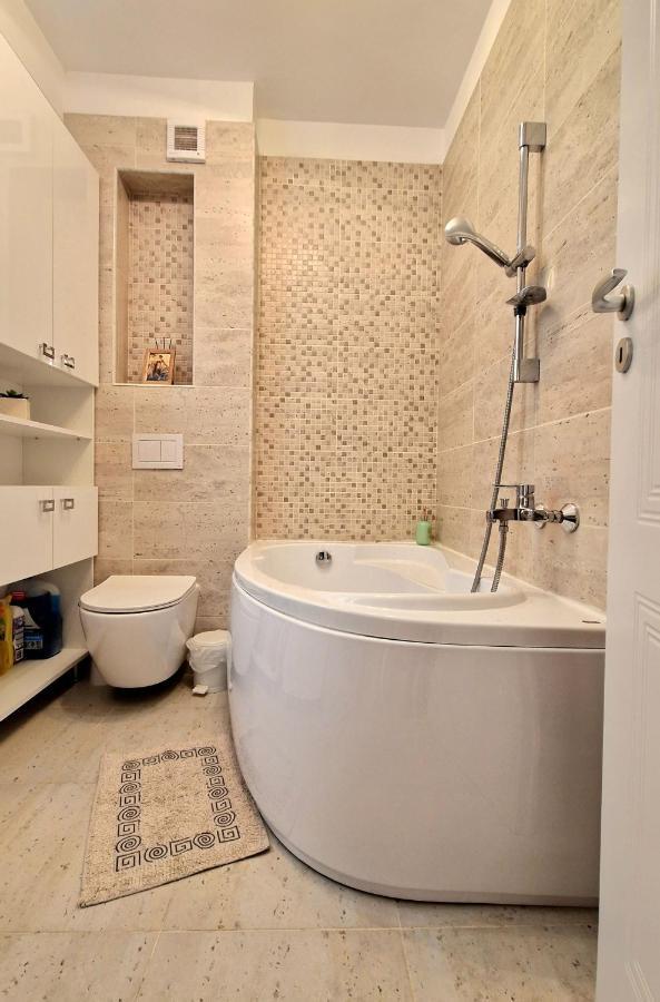 Appartement Domus Magistrae à Bucarest Extérieur photo